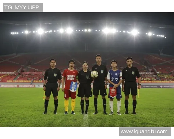 1999中国足球甲A联赛球星卡珍藏版全解析:回顾经典时刻与传奇球员 1999中国足球甲A联赛球星卡珍藏版全解析:回顾经典时刻与传奇球员