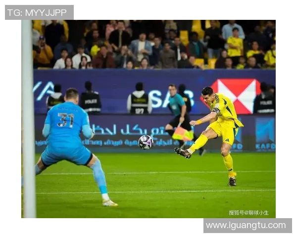 历史足球巨星梯队纵横比较探秘世界绿茵传奇风云录