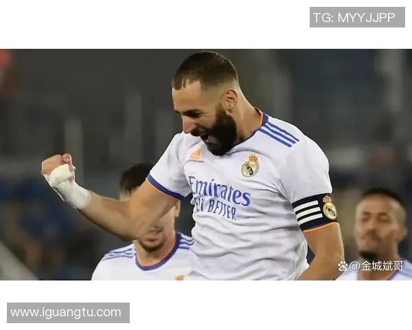 80后足球中场球星代表人物盘点及其职业生涯精彩瞬间回顾 80后足球中场球星代表人物盘点及其职业生涯精彩瞬间回顾