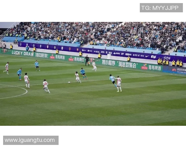 中国足球迷心中的传奇巨星是谁?球迷们的崇拜与热爱背后的故事 中国足球迷心中的传奇巨星是谁?球迷们的崇拜与热爱背后的故事